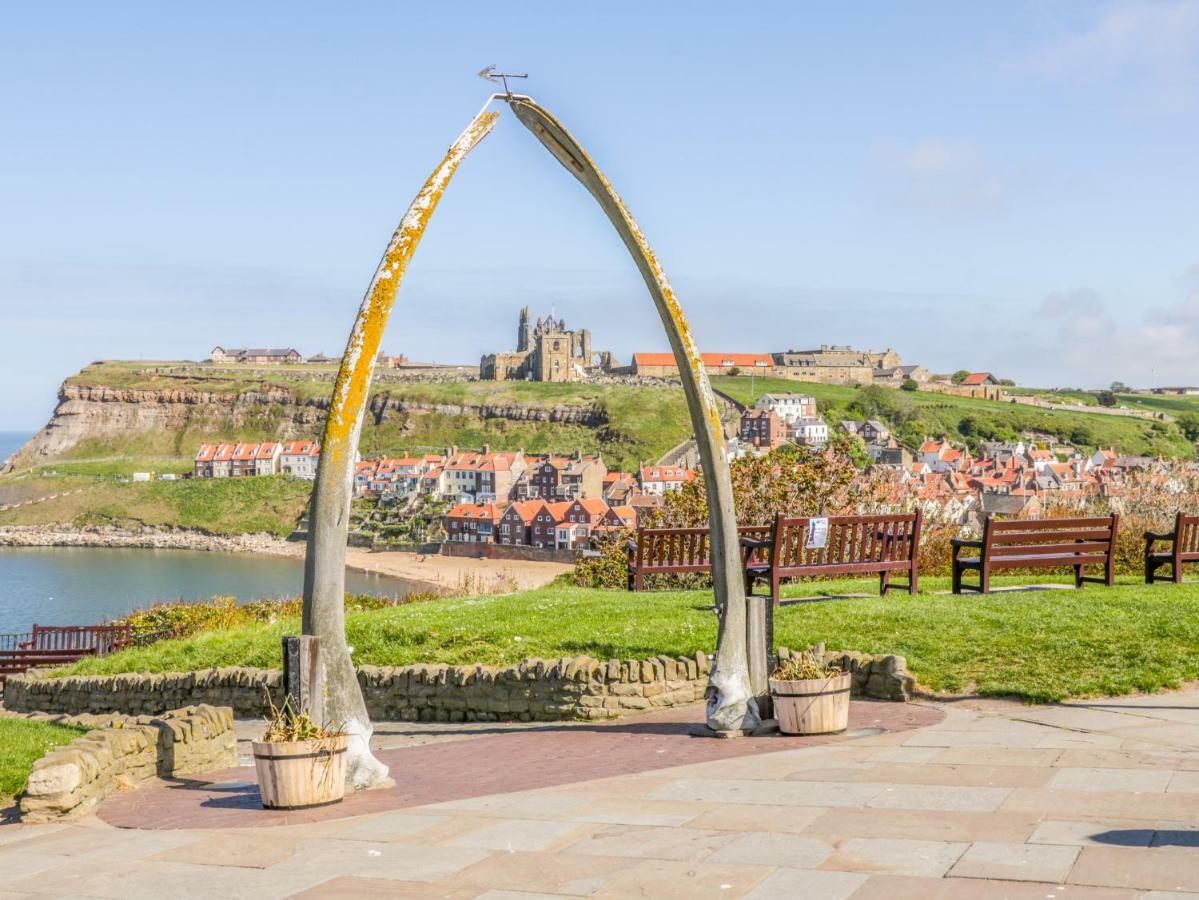 1 Church Square Whitby Bagian luar foto